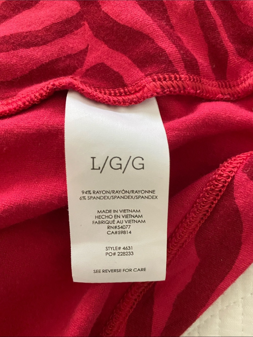 CAbi feline tee in long sleeve heavyweight fabric with front twist bustline - Picture 9 of 9